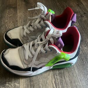 Nike Air Jordan MA2 Shoes Womens Size 7 Athletic Mesh Sneakers Colorblock